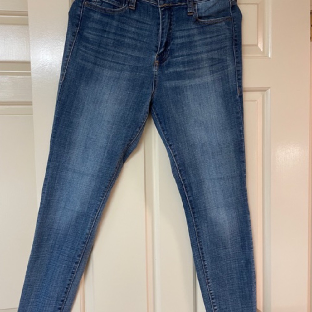 True Religion Halle High Rise Super Skinny, size 31